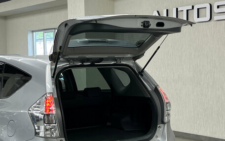 Toyota Prius Alpha I (ZVW40/41), 2011 год, 1 227 000 рублей, 27 фотография
