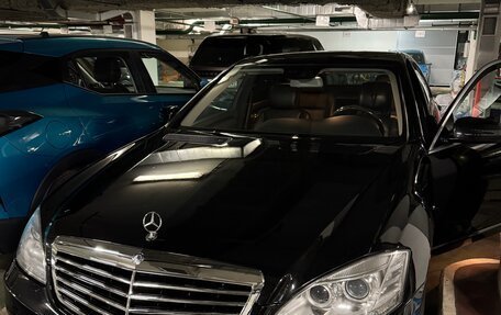 Mercedes-Benz S-Класс, 2012 год, 1 890 000 рублей, 1 фотография