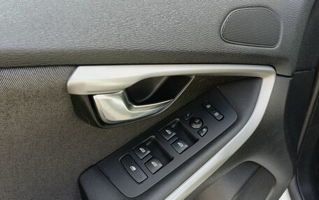Volvo V40 Cross Country I, 2014 год, 1 699 000 рублей, 17 фотография