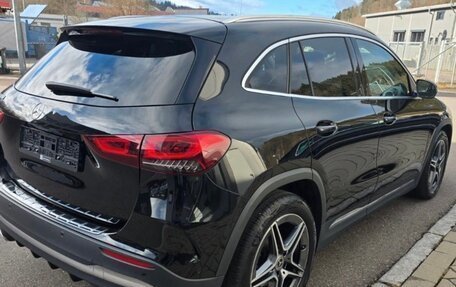 Mercedes-Benz GLA, 2021 год, 3 100 000 рублей, 4 фотография