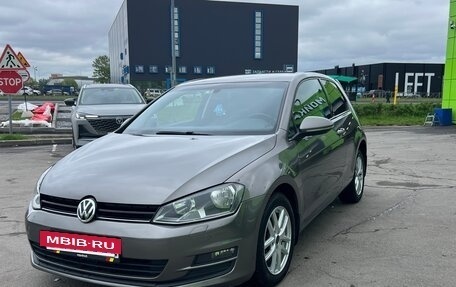 Volkswagen Golf VII, 2013 год, 1 390 000 рублей, 2 фотография