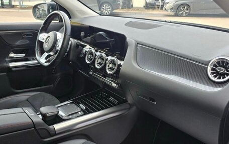 Mercedes-Benz GLA, 2021 год, 3 100 000 рублей, 9 фотография