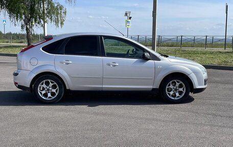 Ford Focus II рестайлинг, 2005 год, 380 000 рублей, 3 фотография