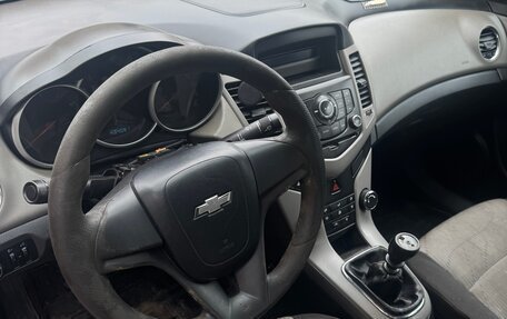 Chevrolet Cruze II, 2011 год, 235 000 рублей, 6 фотография