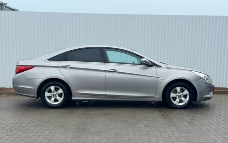 Hyundai Sonata VI, 2010 год, 1 050 000 рублей, 5 фотография