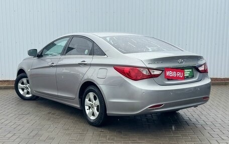 Hyundai Sonata VI, 2010 год, 1 050 000 рублей, 8 фотография