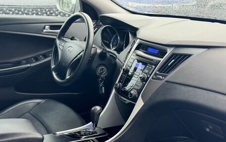 Hyundai Sonata VI, 2010 год, 1 050 000 рублей, 16 фотография