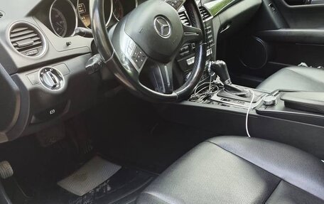Mercedes-Benz C-Класс, 2011 год, 1 450 000 рублей, 11 фотография