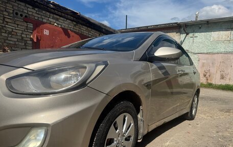 Hyundai Solaris II рестайлинг, 2012 год, 480 000 рублей, 8 фотография