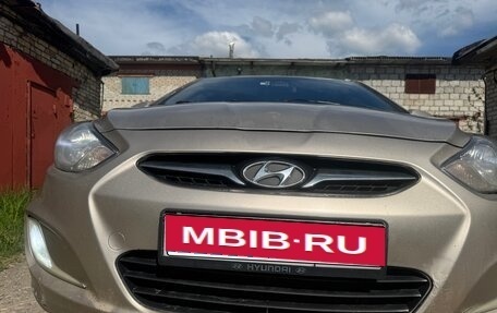 Hyundai Solaris II рестайлинг, 2012 год, 480 000 рублей, 5 фотография