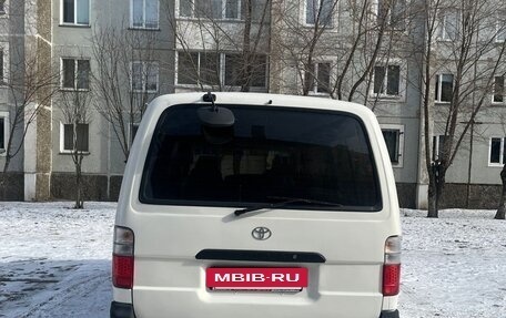 Toyota HiAce H100, 2001 год, 790 000 рублей, 5 фотография
