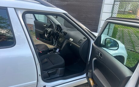 Skoda Yeti I рестайлинг, 2014 год, 1 000 000 рублей, 7 фотография