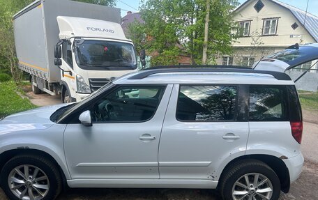 Skoda Yeti I рестайлинг, 2014 год, 1 000 000 рублей, 8 фотография