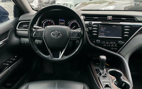 Toyota Camry, 2018 год, 2 399 000 рублей, 10 фотография