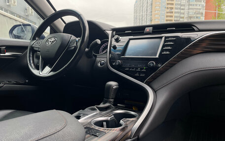 Toyota Camry, 2018 год, 2 399 000 рублей, 13 фотография
