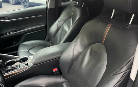 Toyota Camry, 2018 год, 2 399 000 рублей, 14 фотография