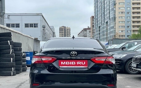 Toyota Camry, 2018 год, 2 399 000 рублей, 6 фотография