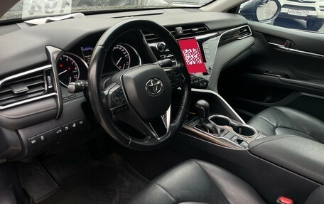 Toyota Camry, 2018 год, 2 399 000 рублей, 9 фотография
