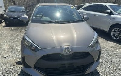 Toyota Yaris, 2022 год, 1 300 000 рублей, 1 фотография