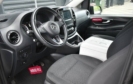 Mercedes-Benz Vito, 2021 год, 7 500 000 рублей, 13 фотография