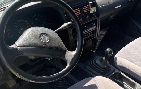 Nissan Primera II рестайлинг, 1990 год, 93 000 рублей, 7 фотография