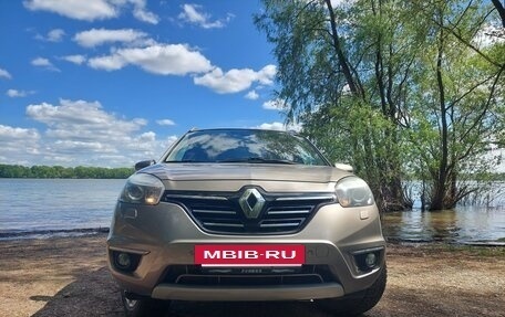 Renault Koleos I рестайлинг 2, 2014 год, 1 400 000 рублей, 8 фотография