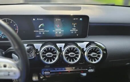 Mercedes-Benz A-Класс, 2020 год, 3 000 000 рублей, 13 фотография