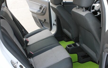 Skoda Fabia II, 2009 год, 550 000 рублей, 13 фотография