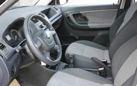 Skoda Fabia II, 2009 год, 550 000 рублей, 14 фотография