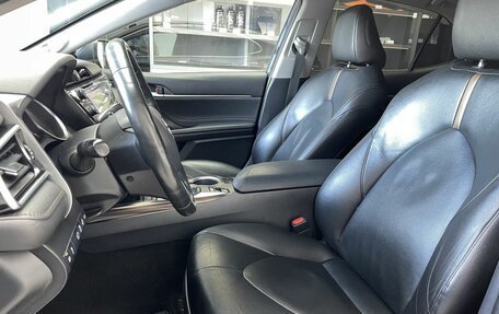 Toyota Camry, 2020 год, 2 850 000 рублей, 8 фотография