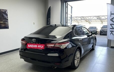 Toyota Camry, 2020 год, 2 850 000 рублей, 4 фотография