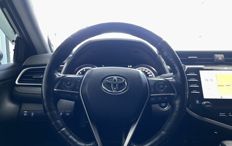 Toyota Camry, 2020 год, 2 850 000 рублей, 11 фотография