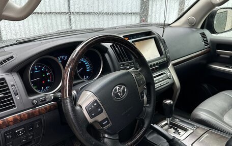 Toyota Land Cruiser 200, 2008 год, 2 990 000 рублей, 10 фотография