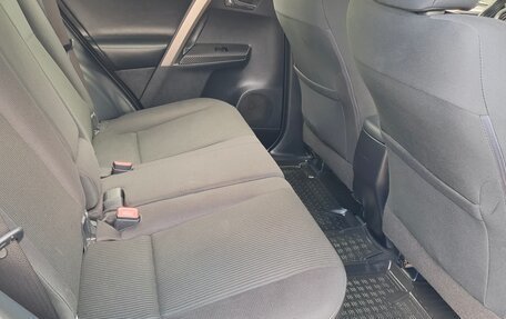Toyota RAV4, 2014 год, 1 940 000 рублей, 9 фотография