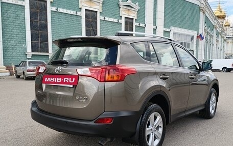 Toyota RAV4, 2014 год, 1 940 000 рублей, 5 фотография