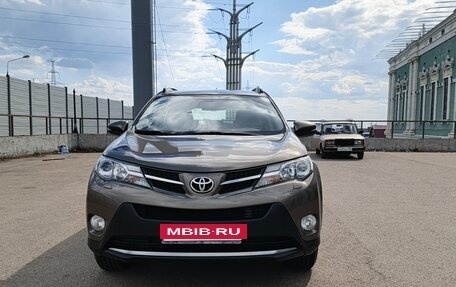 Toyota RAV4, 2014 год, 1 940 000 рублей, 3 фотография