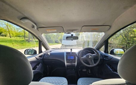 Mitsubishi Colt VI рестайлинг, 2002 год, 450 000 рублей, 5 фотография