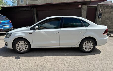 Volkswagen Polo VI (EU Market), 2018 год, 1 100 000 рублей, 4 фотография