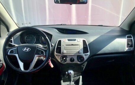 Hyundai i20 IB рестайлинг, 2010 год, 755 000 рублей, 11 фотография
