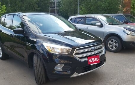 Ford Escape III, 2019 год, 1 800 000 рублей, 2 фотография