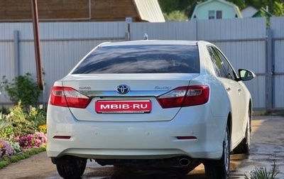 Toyota Camry, 2012 год, 2 250 000 рублей, 1 фотография