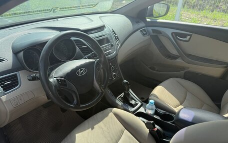 Hyundai Elantra V, 2015 год, 740 000 рублей, 12 фотография
