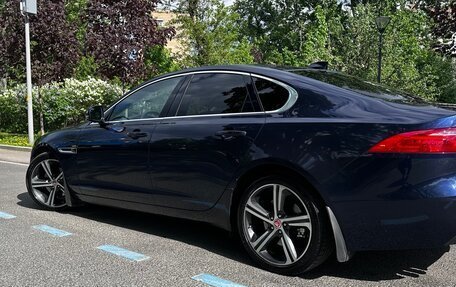Jaguar XF II, 2016 год, 2 250 000 рублей, 10 фотография