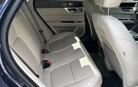Jaguar XF II, 2016 год, 2 250 000 рублей, 22 фотография