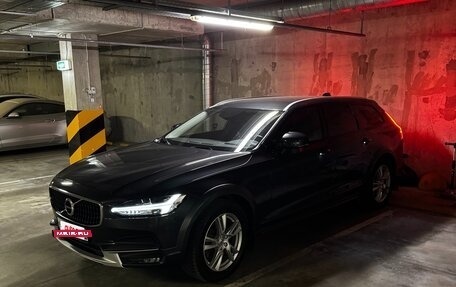 Volvo V90 Cross Country I рестайлинг, 2019 год, 3 450 000 рублей, 2 фотография