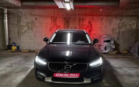 Volvo V90 Cross Country I рестайлинг, 2019 год, 3 450 000 рублей, 3 фотография