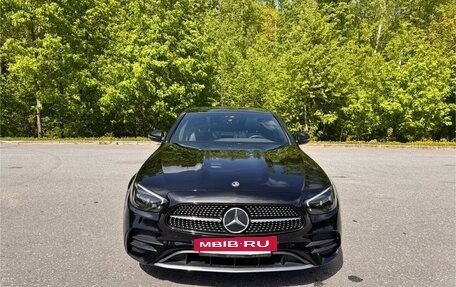 Mercedes-Benz E-Класс, 2022 год, 5 700 000 рублей, 4 фотография