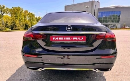 Mercedes-Benz E-Класс, 2022 год, 5 700 000 рублей, 15 фотография