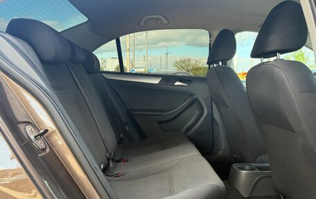 Volkswagen Jetta VI, 2013 год, 1 065 000 рублей, 14 фотография