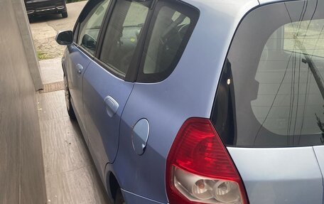 Honda Fit III, 2002 год, 200 000 рублей, 3 фотография